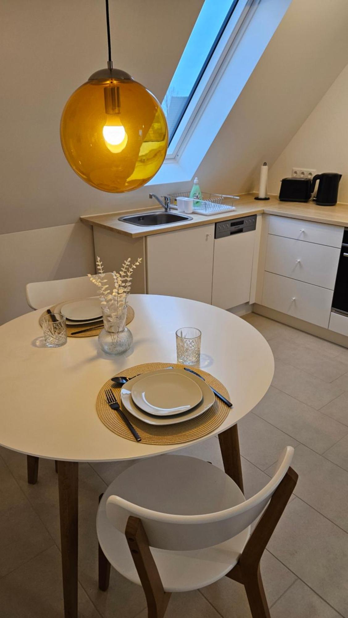 Ferienwohnung As 5 One & Two Bamberg - Modern In Ruhiger Lager Mit Balkon Hallstadt Kültér fotó